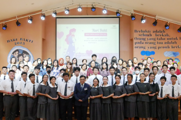 Perayaan Hari Bakti Dan Pengambilan Rapor Akhir Semester SMK Cinta Kasih Tzu Chi