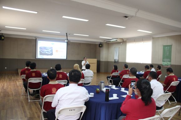 Kunjungan Pengurus Yayasan Eka Tijpta Foundation