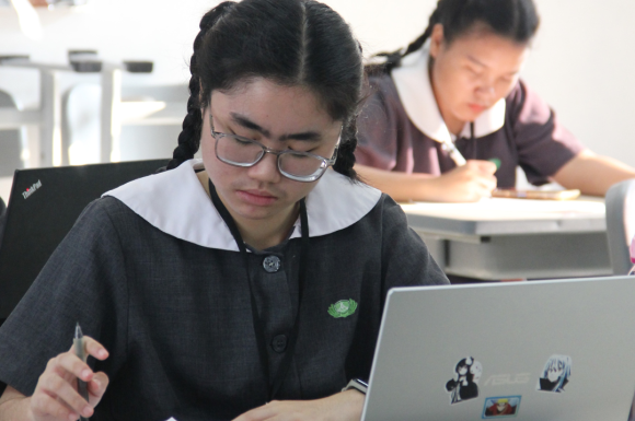 Transformasi Pembelajaran Melalui Teknologi Digital