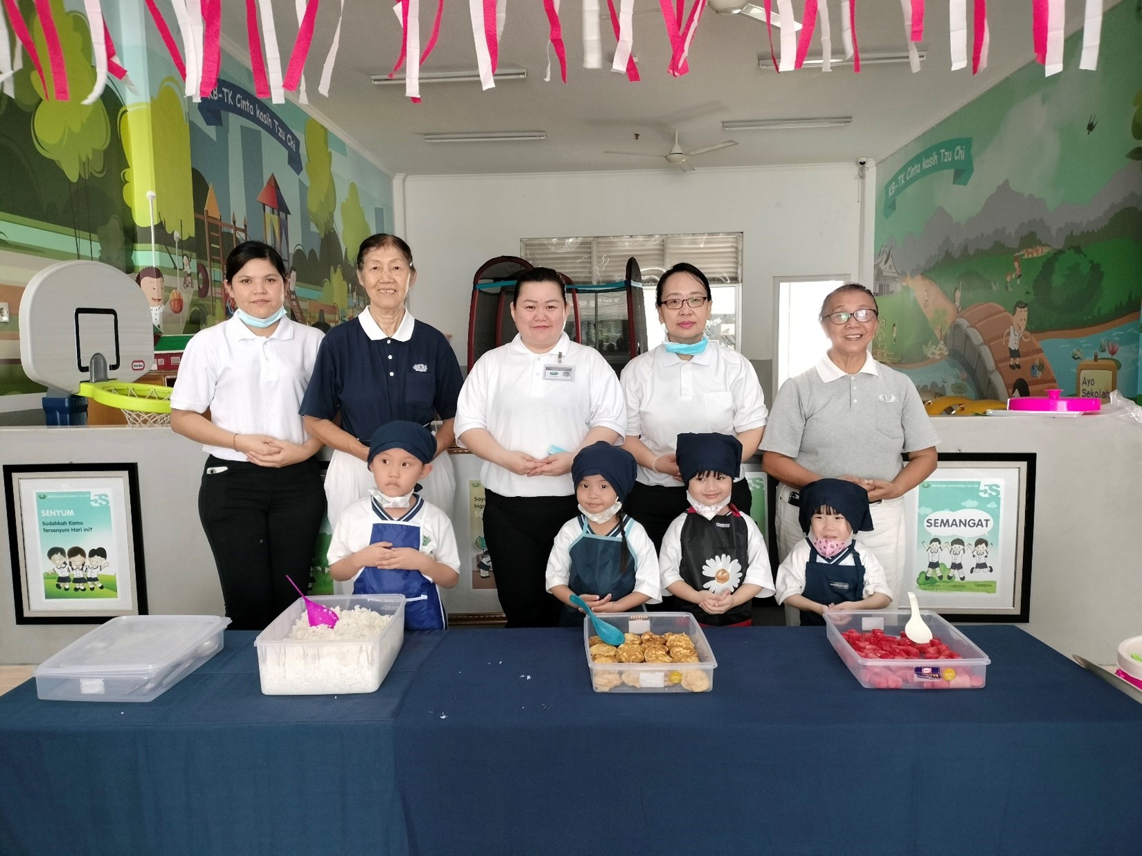 Belajar Makan Sayur dan Buah melalui Kegiatan Makan Bersama di TK Cinta Kasih Tzu Chi