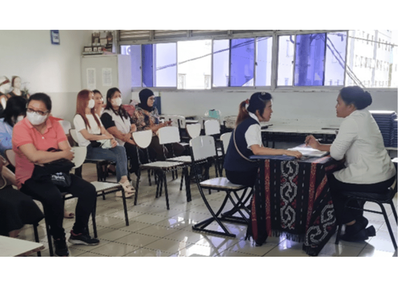 Membangun Momen Humanis dalam Penerimaan Rapor di SD Cinta Kasih Tzu Chi