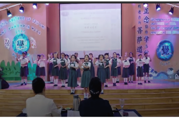 Mengasah Kemampuan Berbahasa Mandarin Melalui Kegiatan Mandarin Day