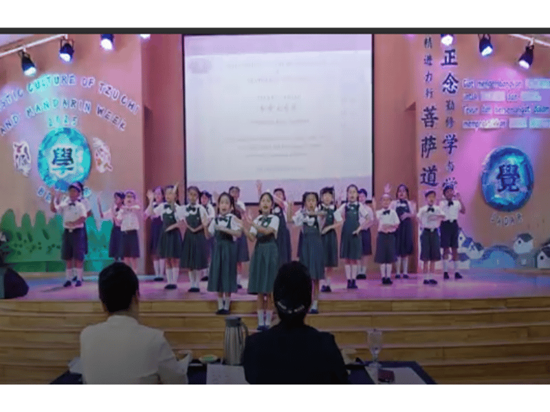 Mengasah Kemampuan Berbahasa Mandarin Melalui Kegiatan Mandarin Day