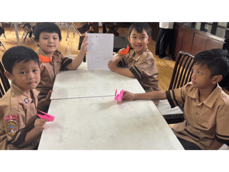 Serunya Bermain Games di Perpustakaan!