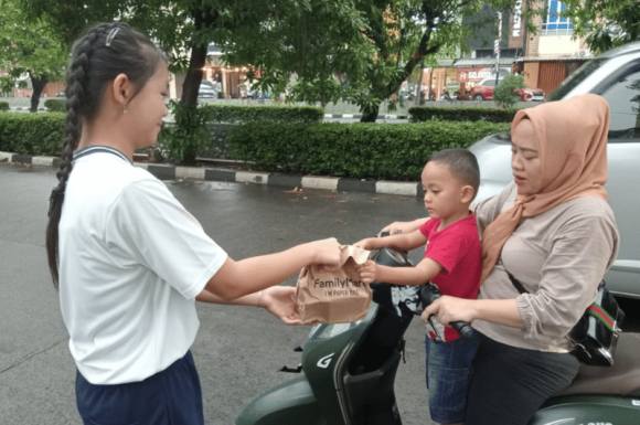 Misi (Tak) Mustahil: Aksi Kebajikan Siswa di Bulan Ramadhan