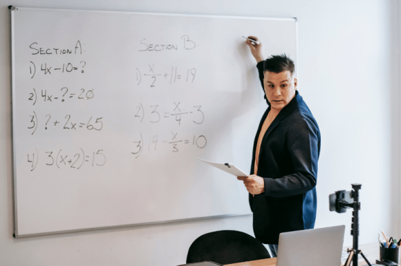 Menjawab Evaluasi Kurikulum Merdeka Kemendikbud: Tantangan Guru dan Solusi bagi Pemerintah