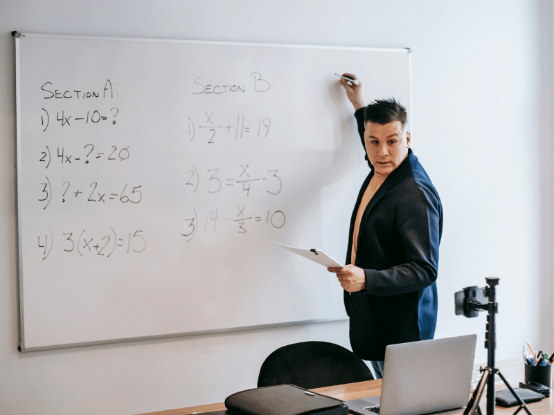 Menjawab Evaluasi Kurikulum Merdeka Kemendikbud: Tantangan Guru dan Solusi bagi Pemerintah