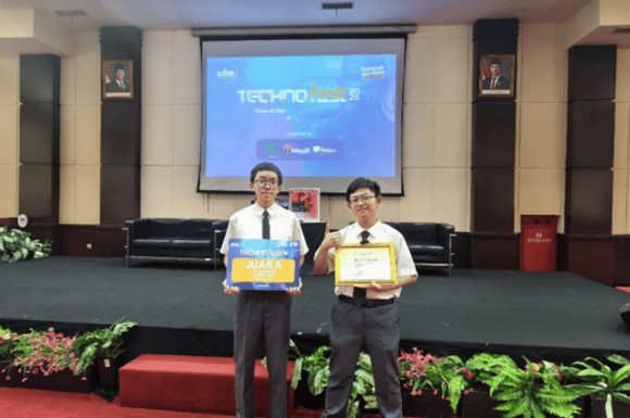SMK Cinta Kasih Tzu Chi: Prestasi UI/UX Design Competition Tingkat SMA/SMK Juara Terbaik Kompetisi Technofest 2025 Universitas Bunda Mulia Jakarta
