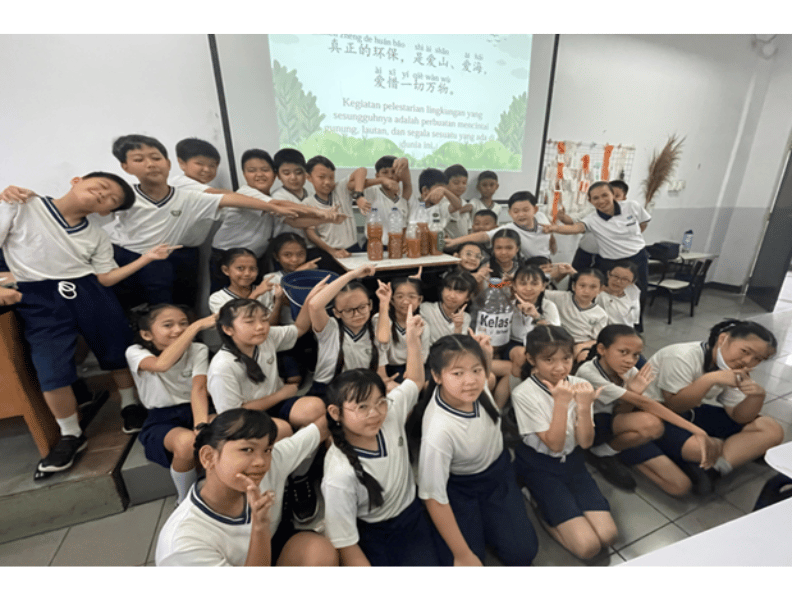 Senangnya Panen Eco Enzyme: Dari Sampah Menjadi Berkah