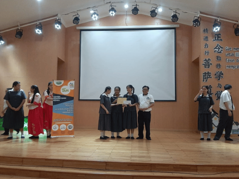 Menumbuhkan Jiwa Inovatif dan Kompetitif, SMK Cinta Kasih Tzu Chi Gelar Lomba FIKSI dan LKS Internal