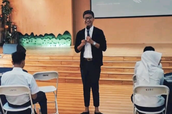 Mengajar Tanpa Batas: Strategi Mendidik dan Mengajar Anak Inklusi