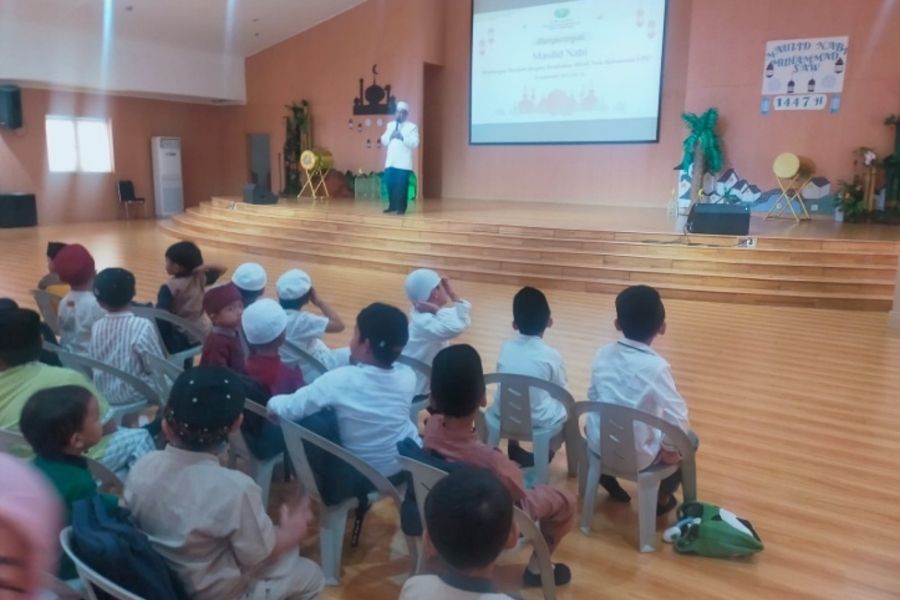 Memperingati Maulid Nabi Muhammad SAW di TK Cinta Kasih Tzu Chi. Momen Meneladani Akhlak Rasullulah