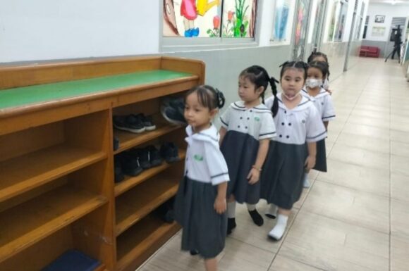 Pembentukan Karakter Disiplin Melalui Budaya Antre pada Anak Usia Dini