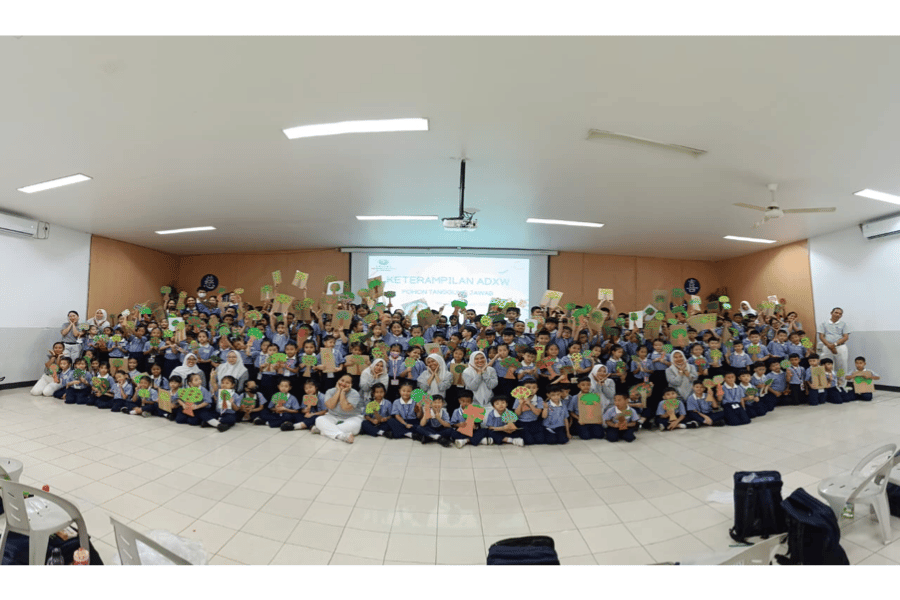 Menanamkan Tanggung Jawab Sejak Dini: Semangat Hari Minggu bersama Ai De Xi Wang