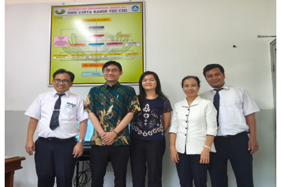 Kunjungan Sari Tirta Group ke SMK Cinta Kasih Tzu Chi dalam Rangka Kerja Sama Program Magang. Internship dan Informasi Lowongan Kerja