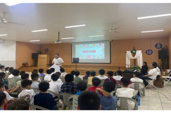Perayaan Paskah dan Bakti Sosial Siswa