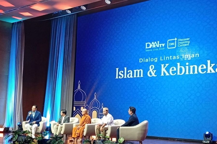 Siswa-Siswi SMK Cinta Kasih Tzu Chi Mengikuti Dialog Lintas Iman “Islam & Kebinekaan” di Tzu Chi Center Jakarta
