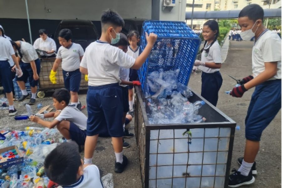 Berani Kotor Itu Baik: Semangat Jumat Bersih  di Sekolah Cinta Kasih Tzu Chi