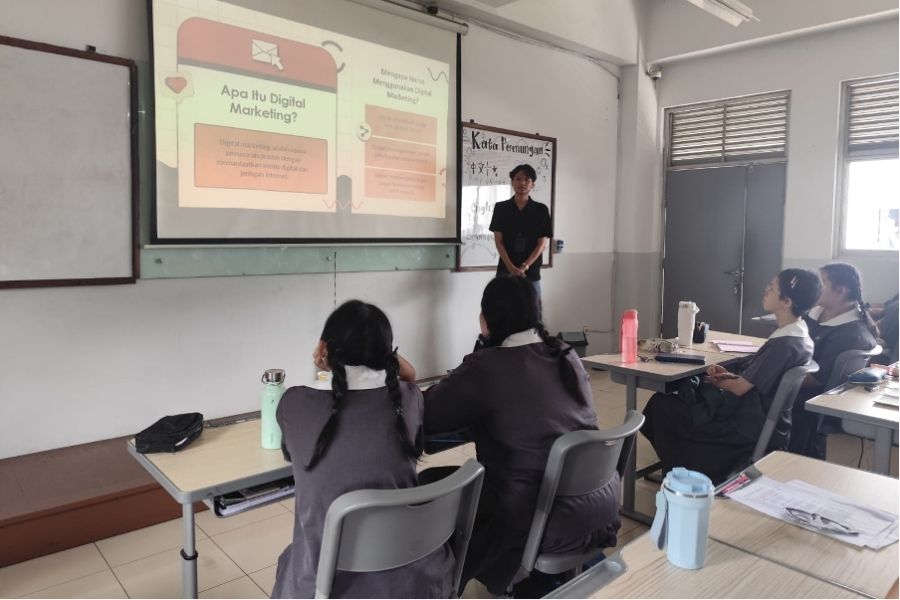Pelatihan Digital Marketing:  Soft Selling Bersama Teh Barussel