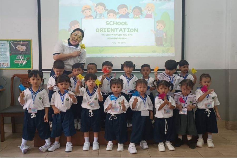 Langkah Pertama Penuh Keceriaan:  Kegiatan MPLS Anak Kelompok Bermain di Sekolah Cinta Kasih Tzu Chi