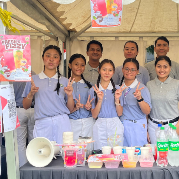 Semarak Kemerdekaan  Kolaborasi Siswa SMA dan UMKM di Bazar Cinta Kasih Tzu Chi